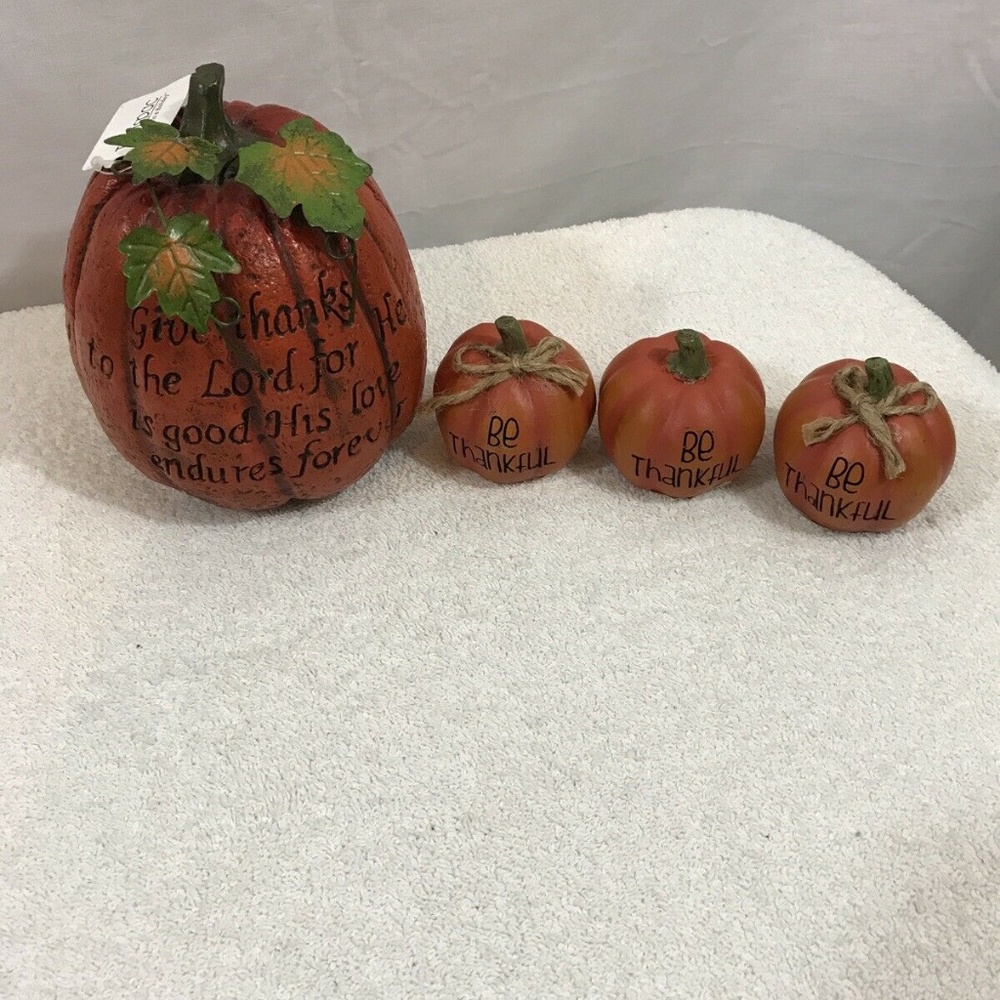 Transpac lot of 4 pumpkins - NEW